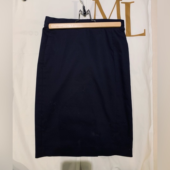 Brand new - Navy Banana Republic tailored blazer + Ann Taylor tailored skirt - Picture 6 of 9